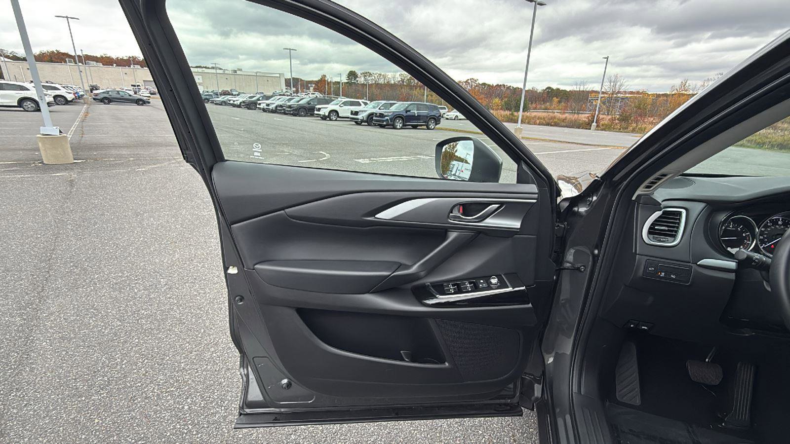 Used 2023 MAZDA CX-9 Touring image 26