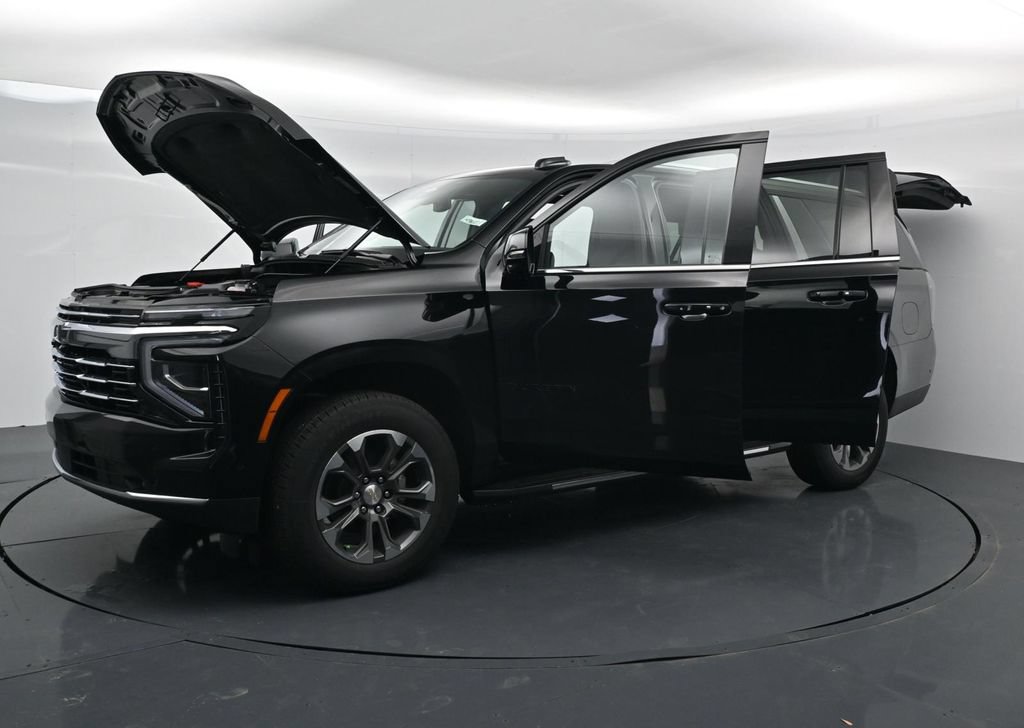 New 2026 Chevrolet Suburban LT w/ Comfort Package RWD image 40