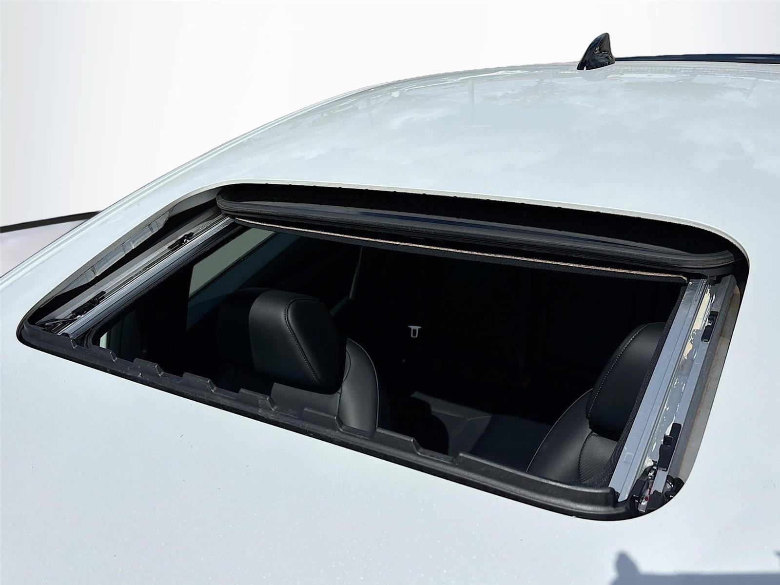 Used 2023 Honda Accord Sport image 25