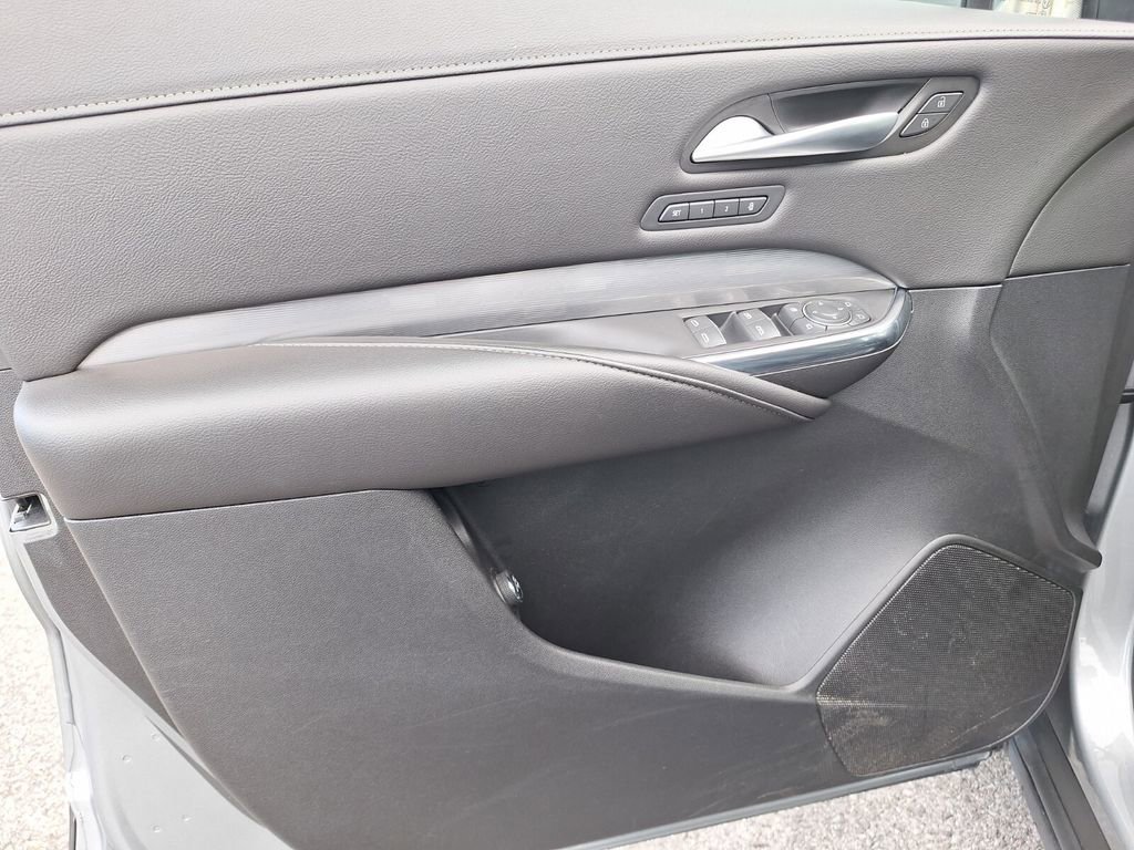 Used 2024 Cadillac XT4 Premium Luxury image 30