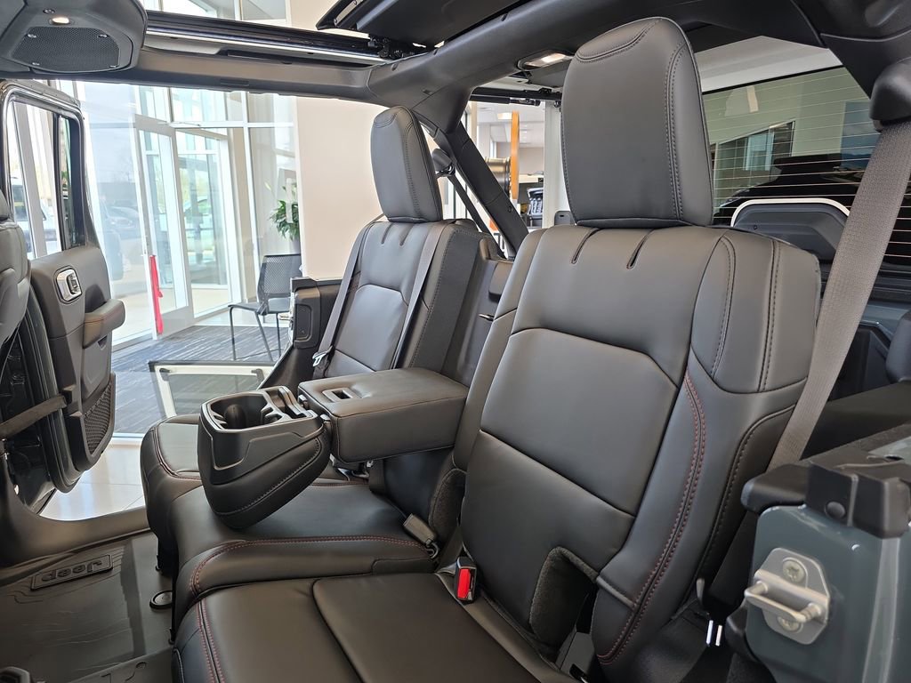 New 2026 Jeep Wrangler Unlimited Rubicon 392 image 13