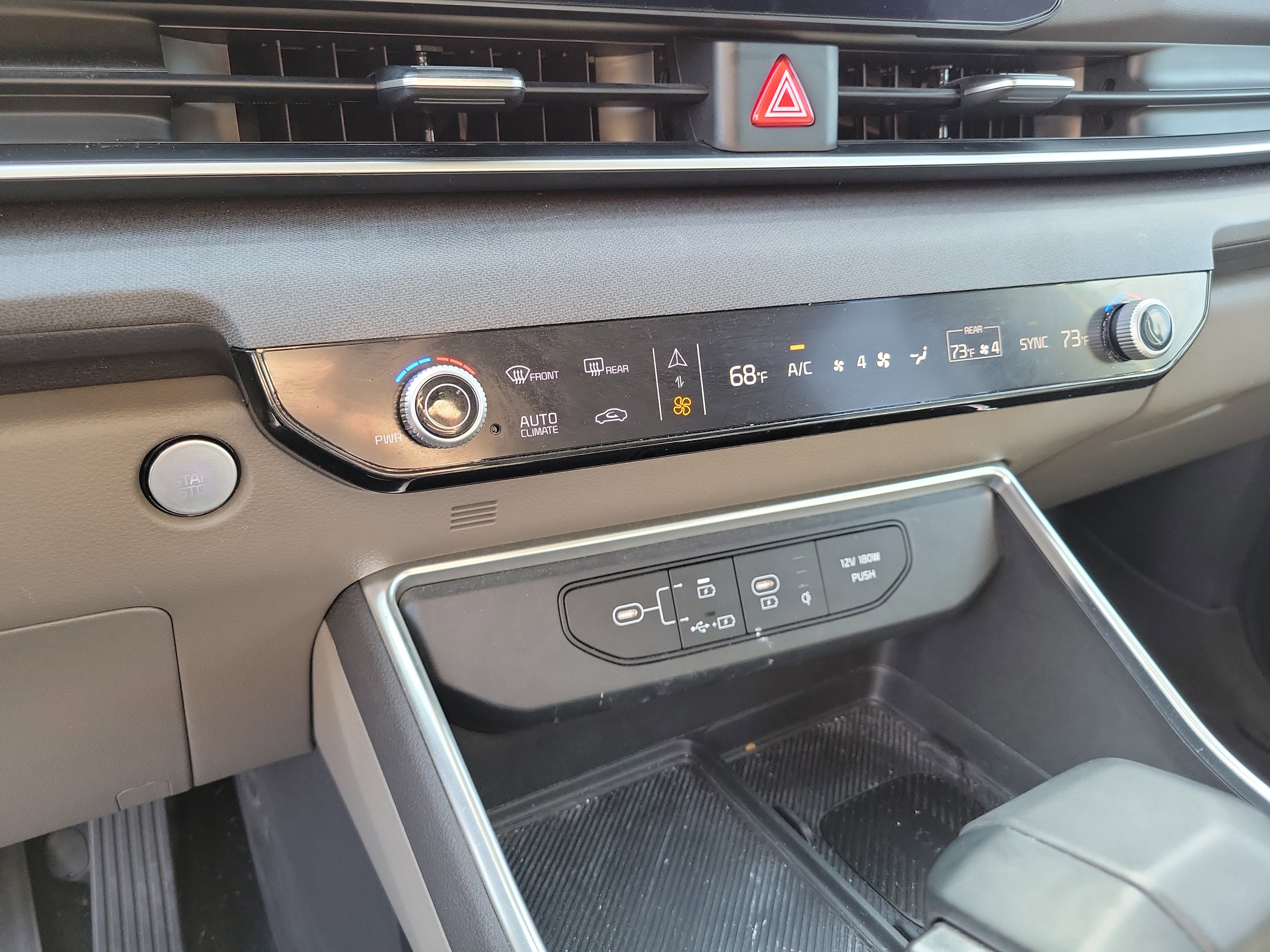 Used 2025 Kia Carnival SX FWD image 19