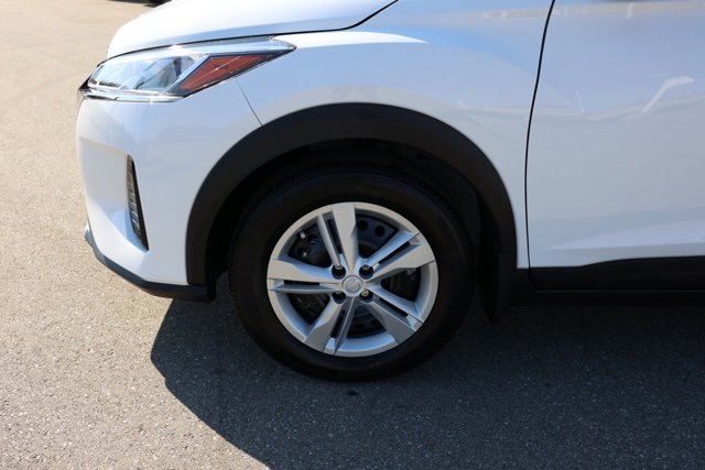 New 2025 Nissan Kicks Play S image 11