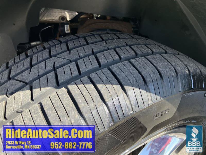 Used 2013 Chevrolet Avalanche LTZ AWD/4WD image 39