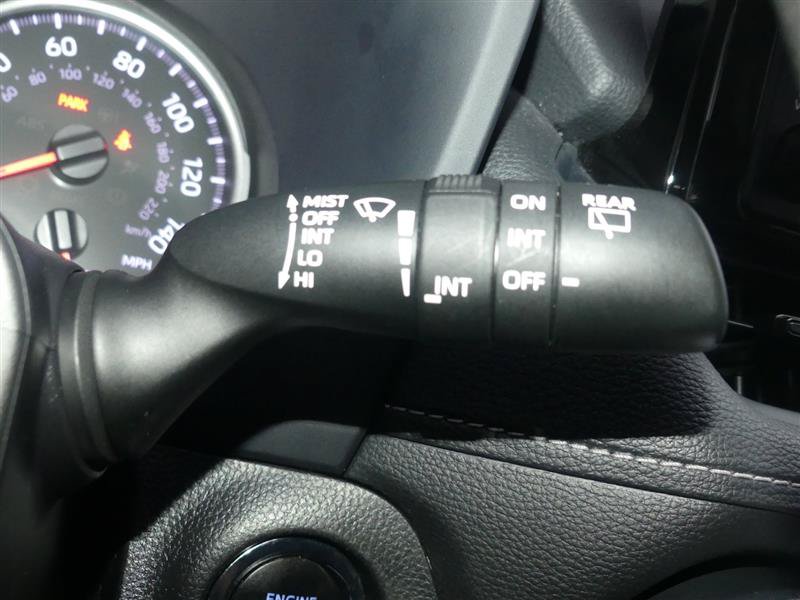 Used 2021 Toyota RAV4 XLE AWD/4WD image 35