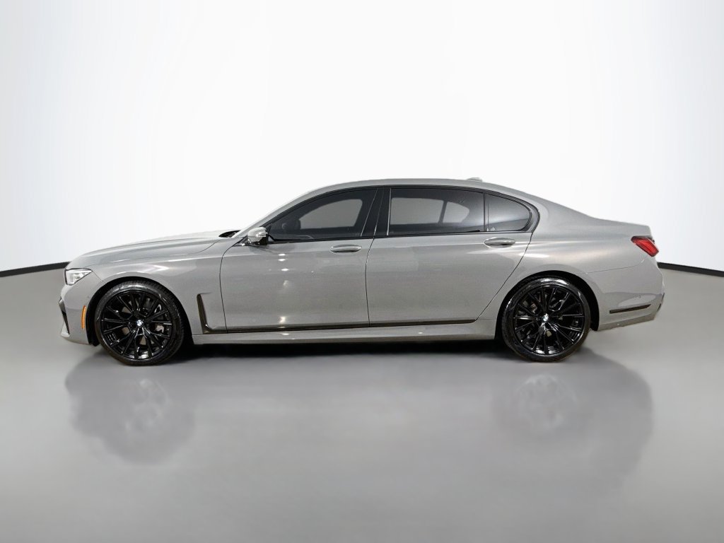 Used 2022 BMW 750i xDrive w/ M Sport Package AWD/4WD image 4