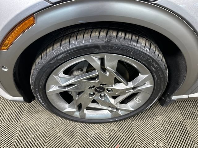 Used 2023 Genesis GV60 Performance image 10