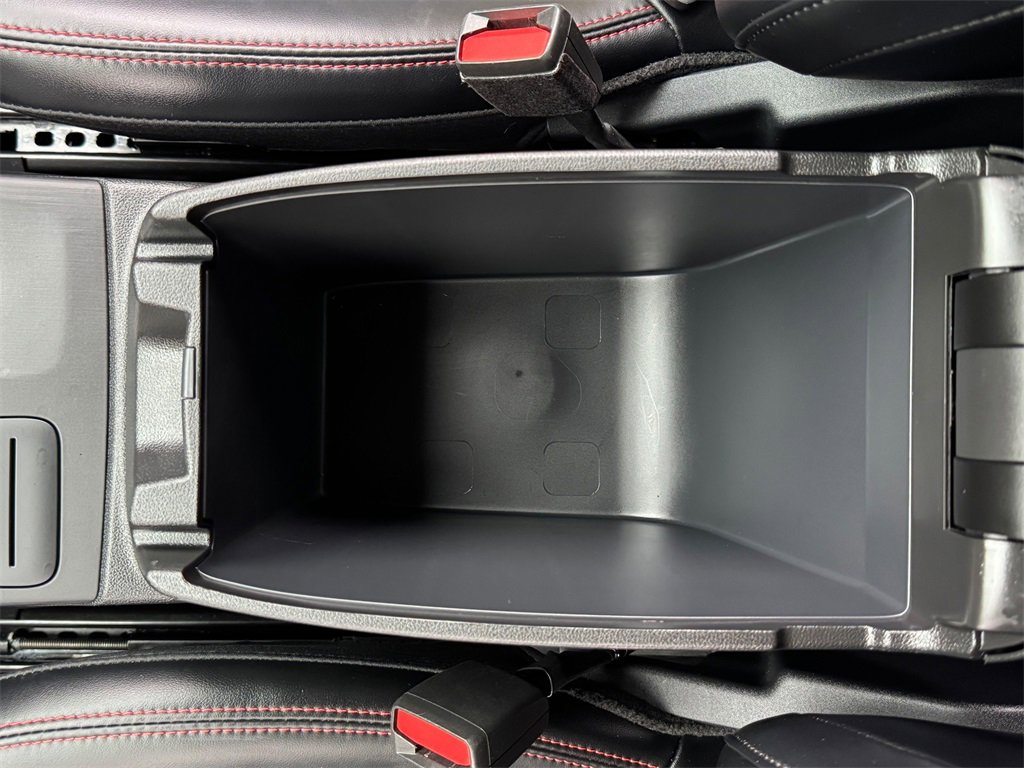 Used 2025 Ford Escape ST-Line image 25