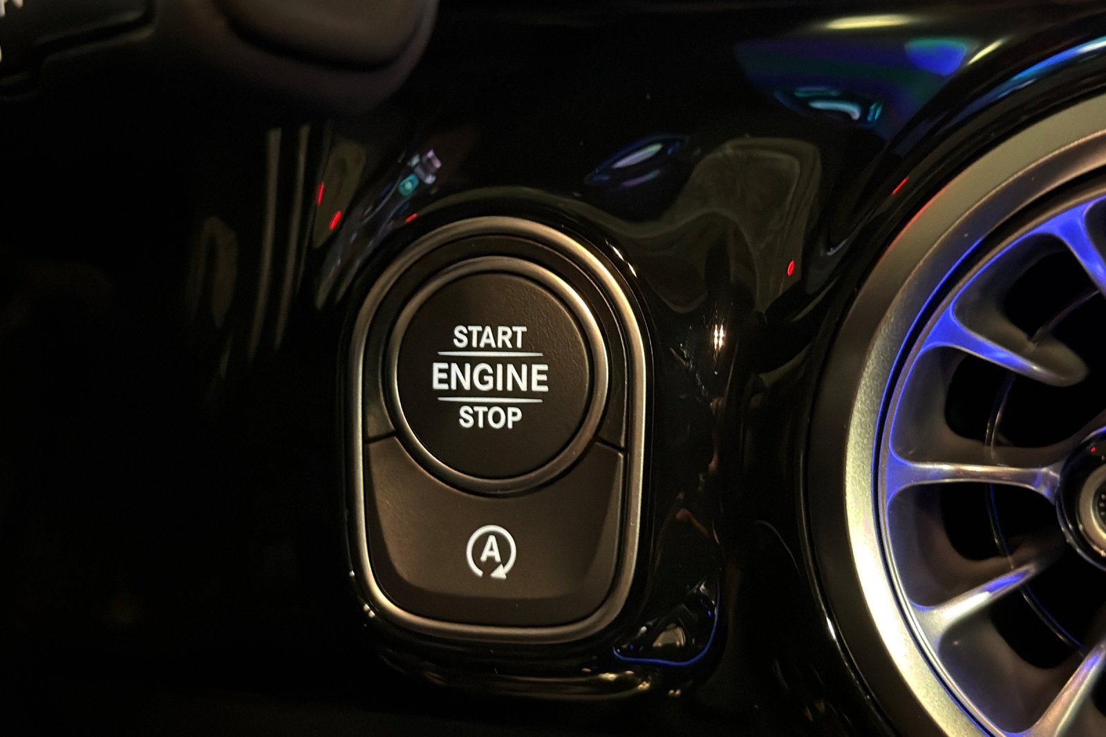 New 2026 Mercedes-Benz GLA 35 AMG 4MATIC image 21