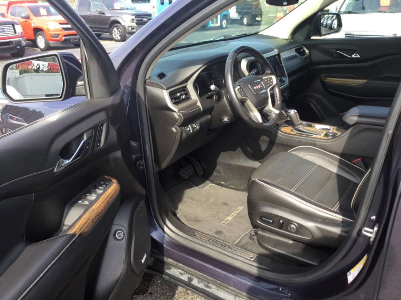 Used 2019 GMC Acadia Denali w/ Technology Package image 4