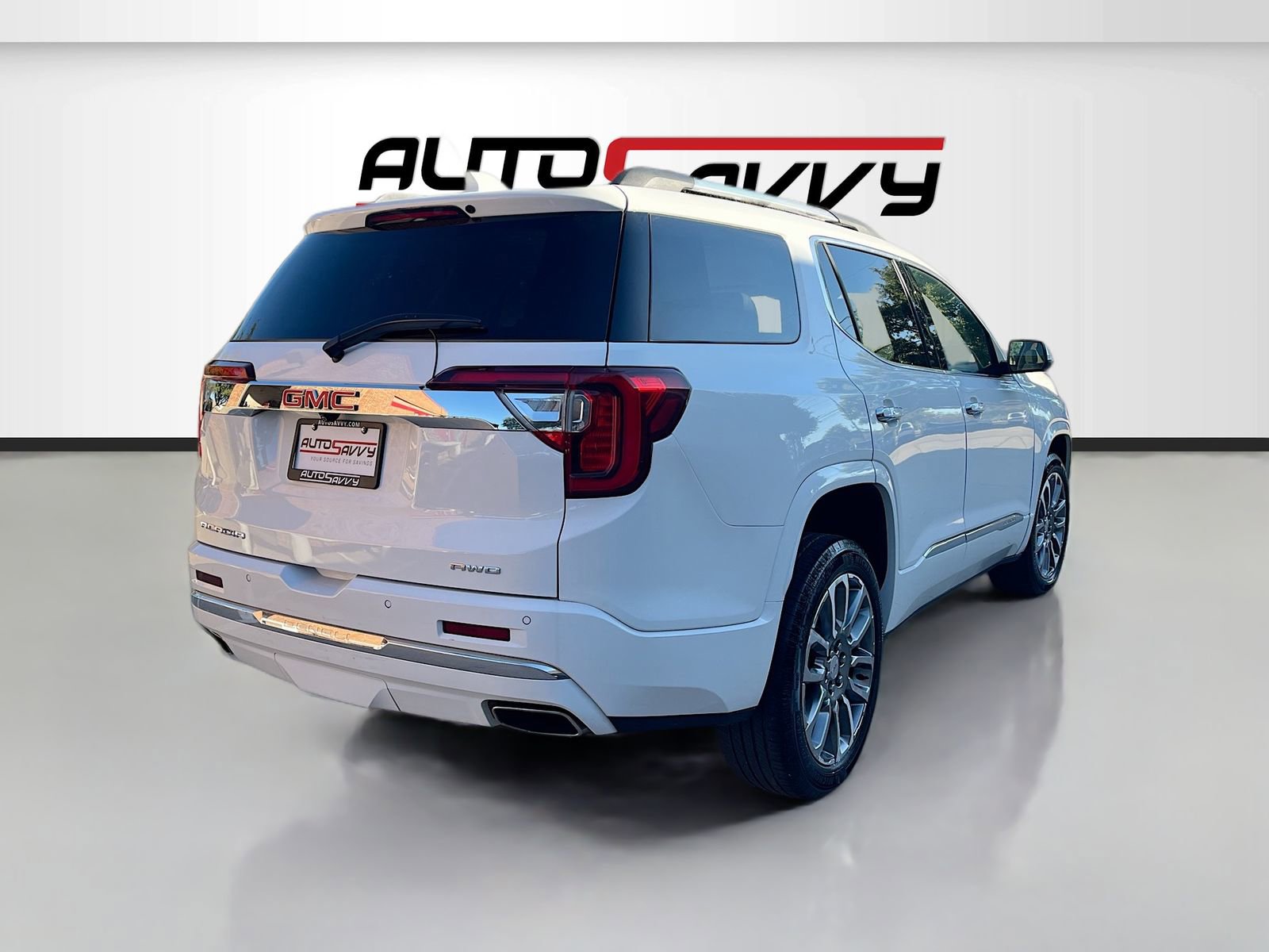 Used 2023 GMC Acadia Denali image 7