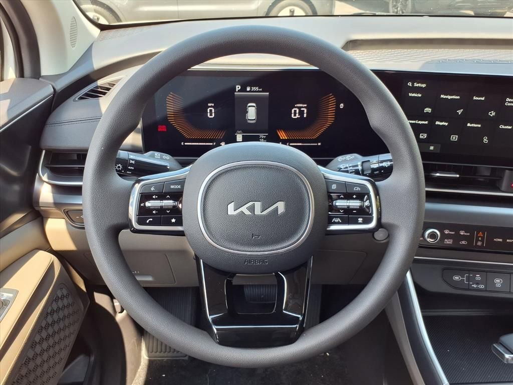 New 2026 Kia Carnival LX image 15