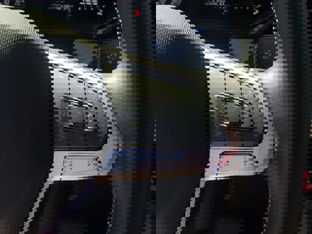 Used 2025 Volkswagen Taos S image 25