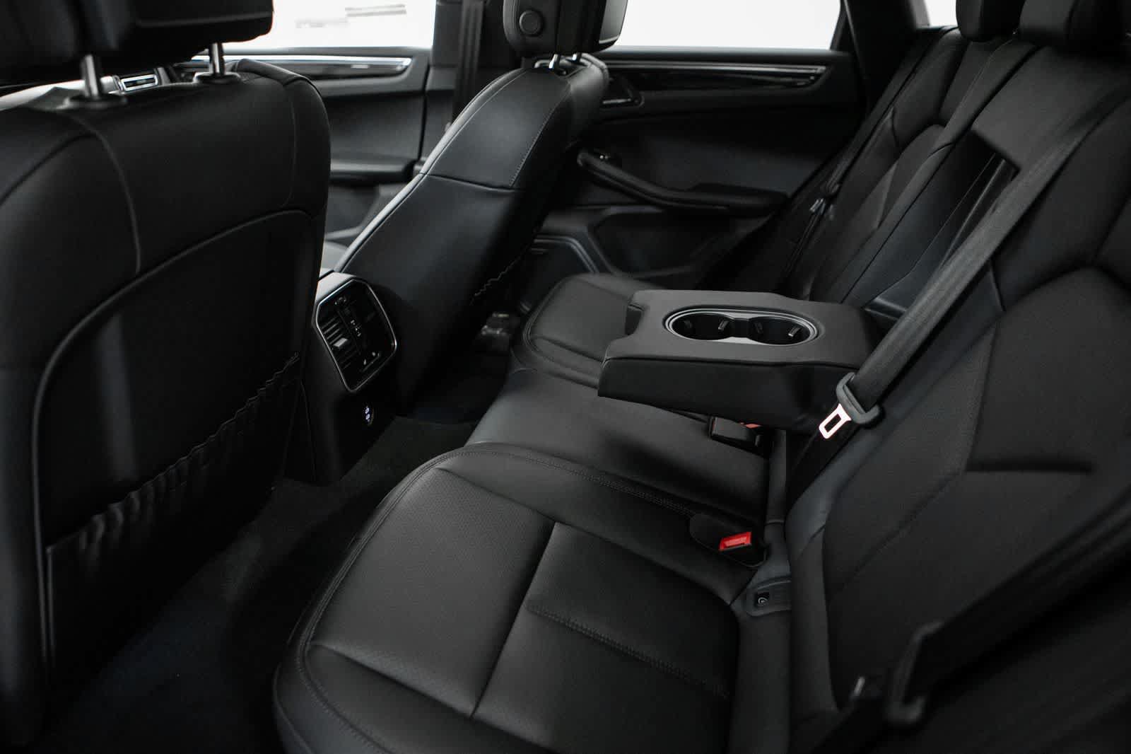 New 2026 Porsche Macan S AWD/4WD image 36
