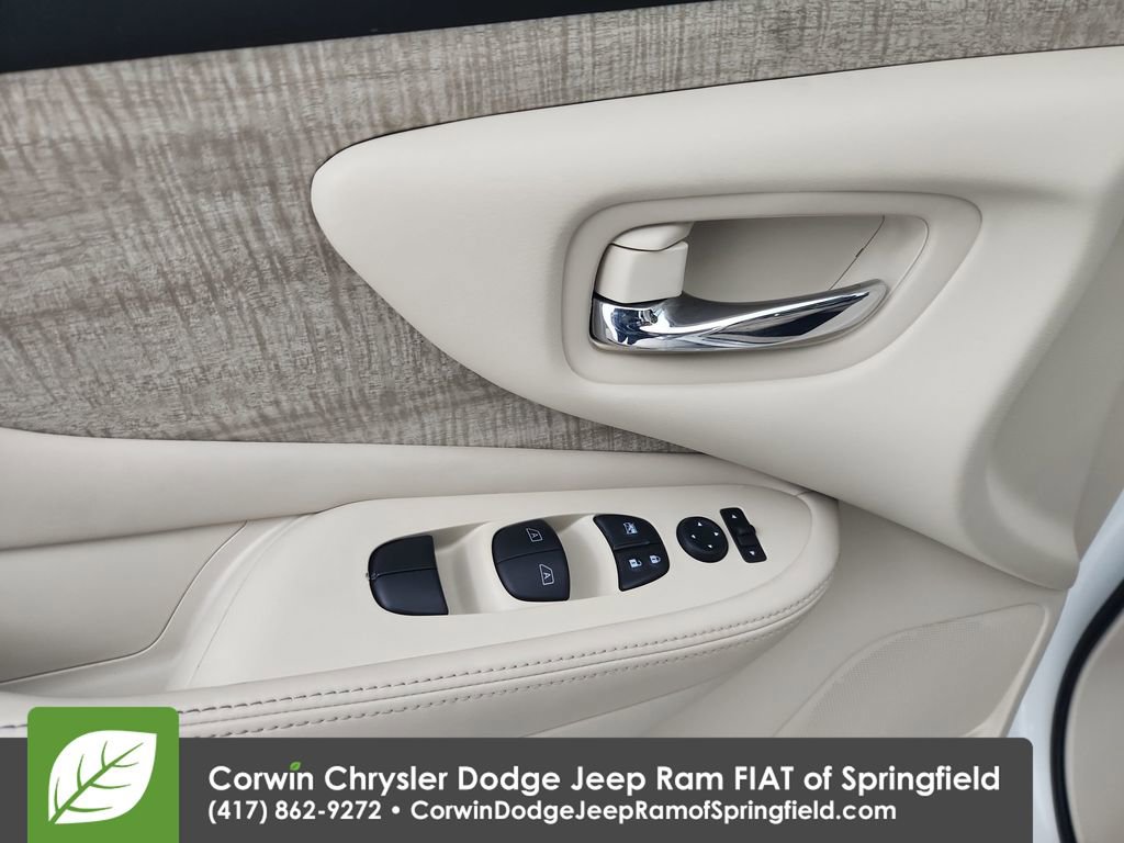 Used 2019 Nissan Murano SV w/ Premium Package image 20