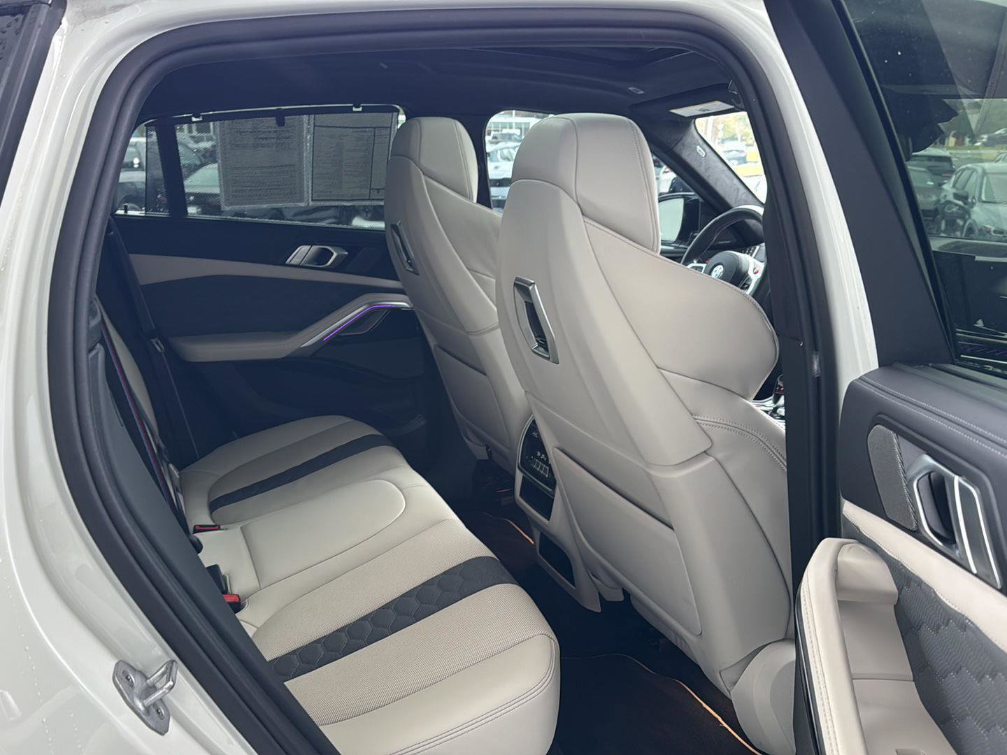 Used 2024 BMW X6 M Competition w/ Executive Package image 11
