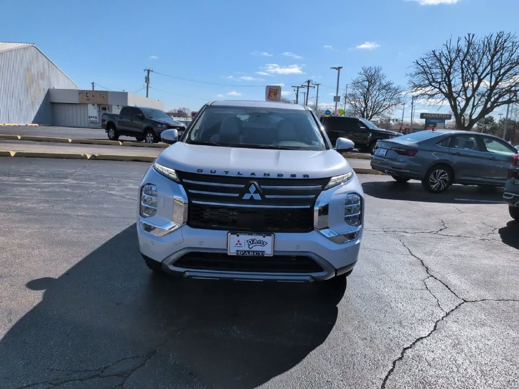 New 2026 Mitsubishi Outlander SE AWD/4WD image 3