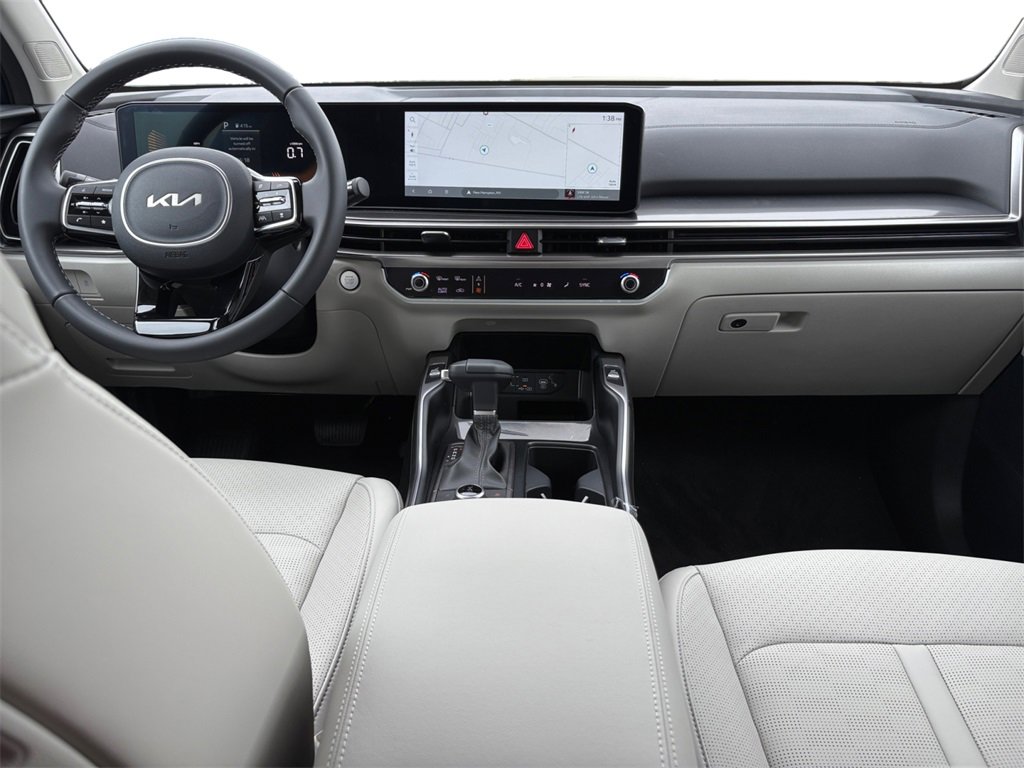 New 2025 Kia Sorento S w/ Panoramic Sunroof Package image 10