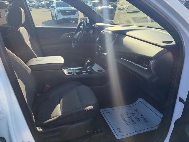 Used 2023 Chevrolet Traverse LT image 12