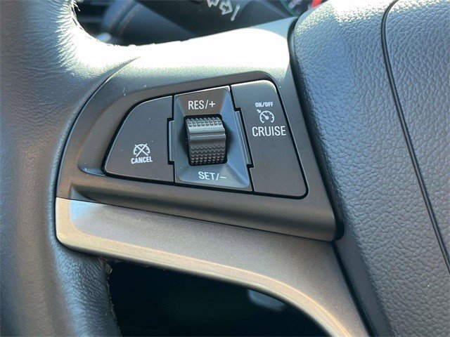 Certified 2022 Chevrolet Trax LT w/ LT Convenience Package image 18