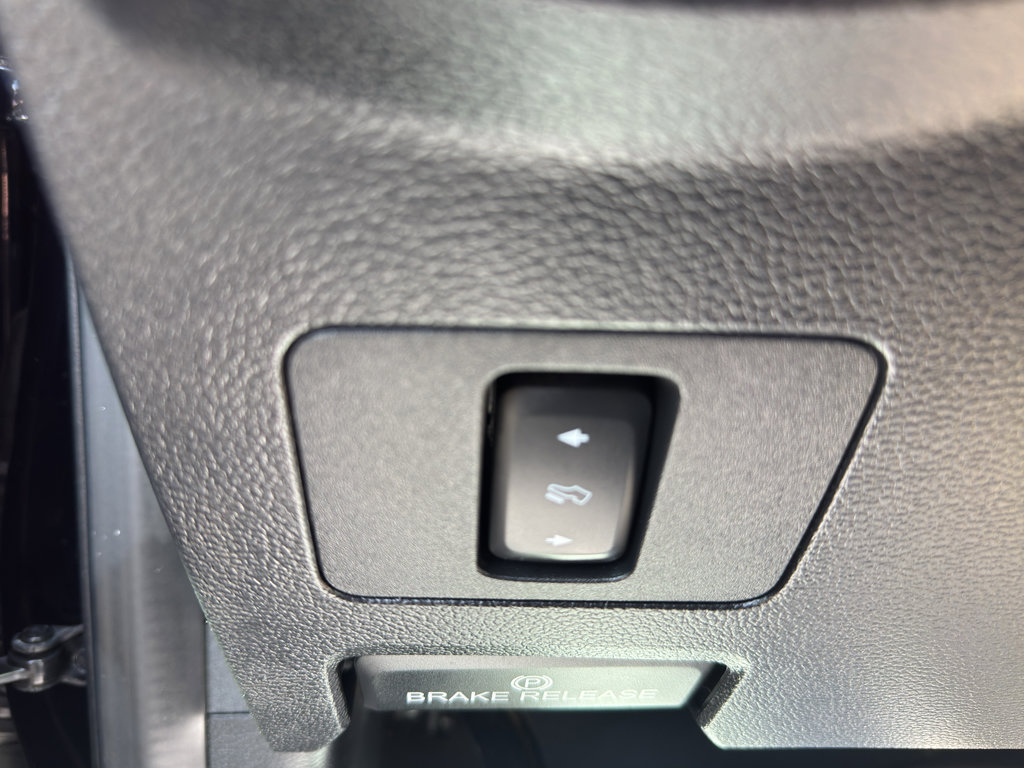 Used 2021 Ford F250 Lariat w/ Chrome Package image 27