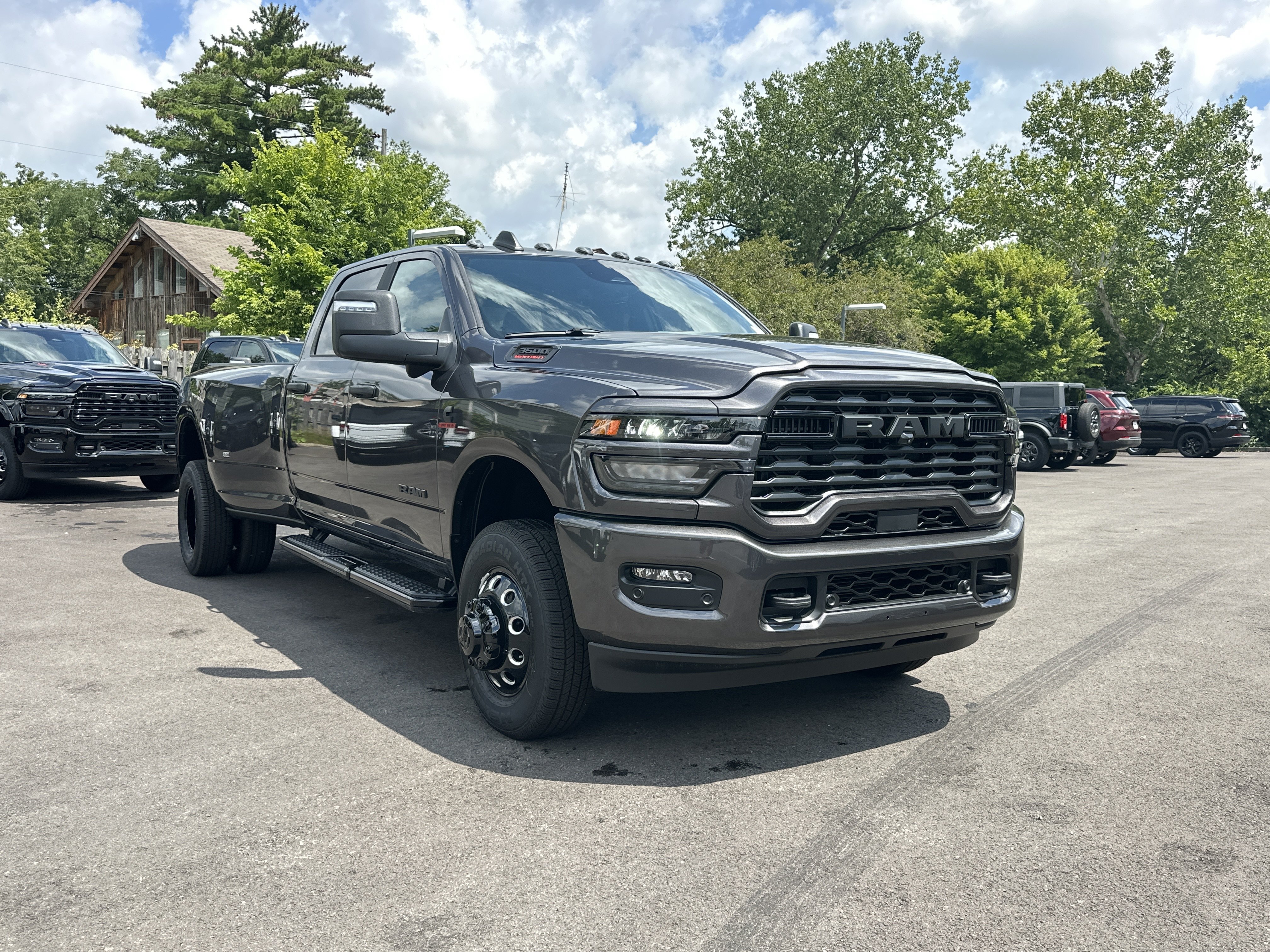 New 2026 RAM 3500 Big Horn AWD/4WD image 21