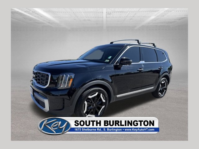 Used 2023 Kia Telluride S w/ S Sunroof Package