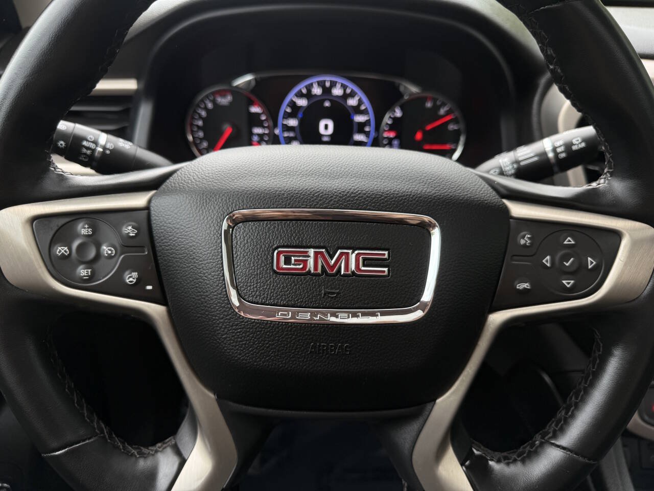 Used 2023 GMC Acadia Denali w/ Denali Technology Package AWD/4WD image 20