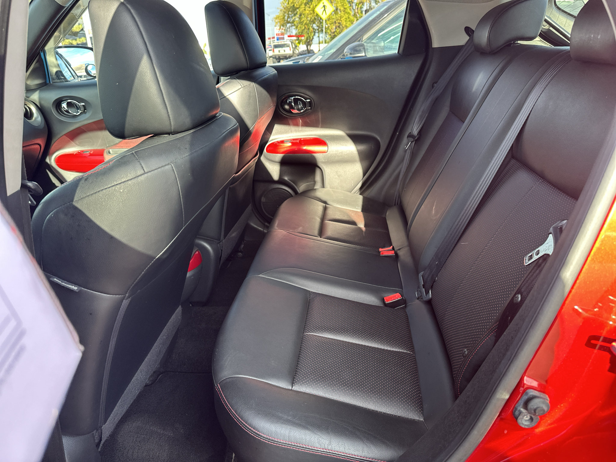 Used 2015 Nissan Juke SL AWD/4WD image 8