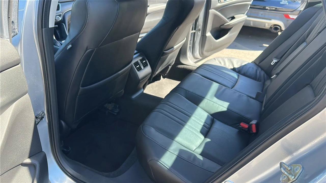 Used 2018 Honda Accord EX-L image 27