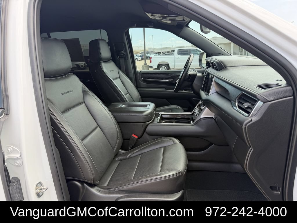 Used 2022 GMC Yukon XL Denali RWD image 35