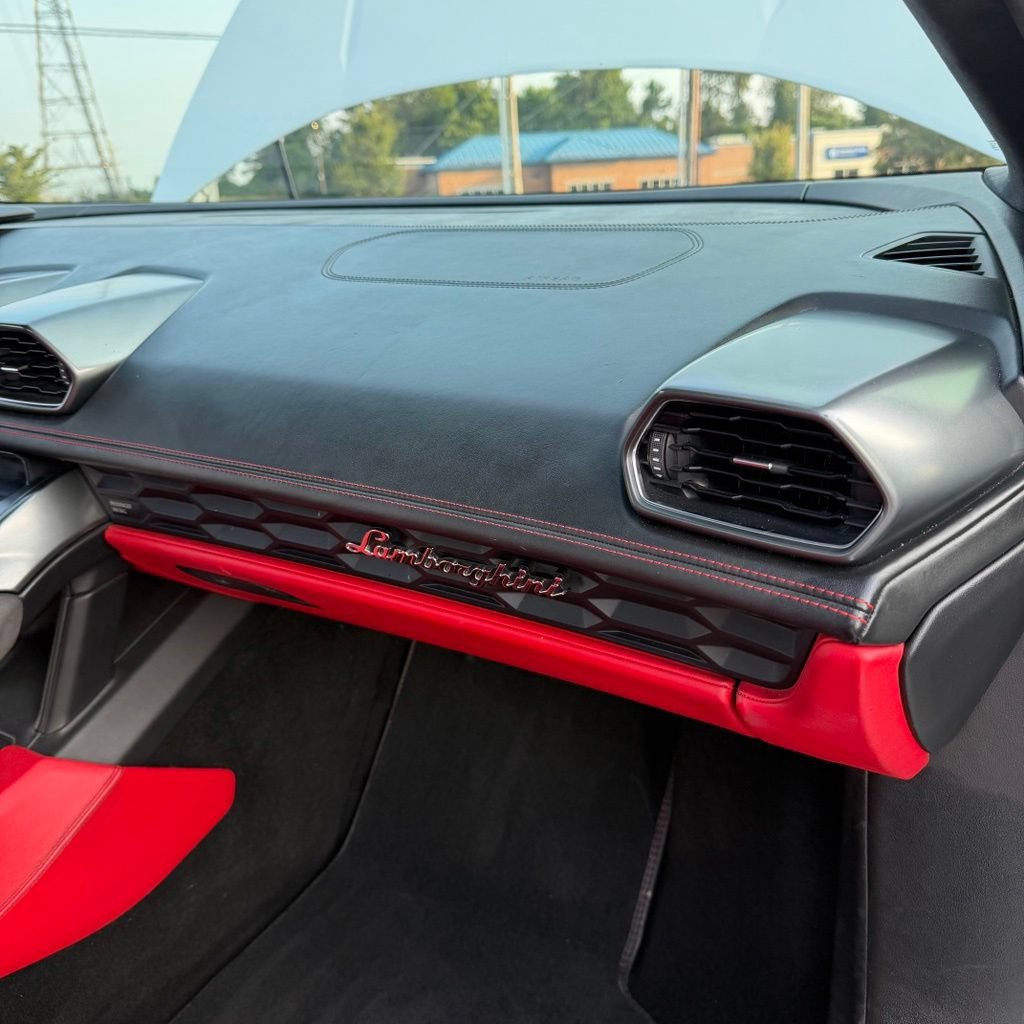 Used 2015 Lamborghini Huracan LP 610-4 AWD/4WD image 19