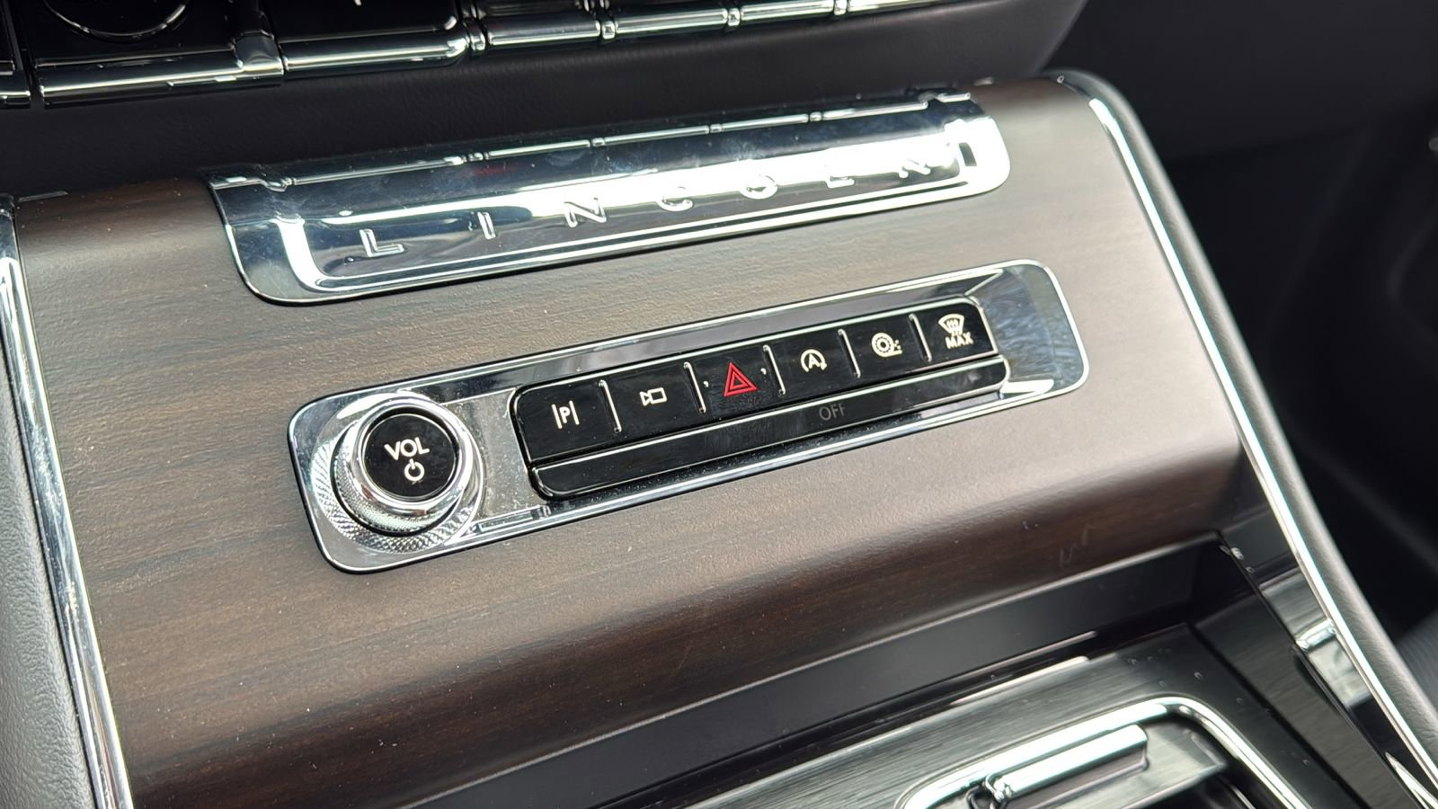 New 2026 Lincoln Aviator Reserve AWD/4WD image 25