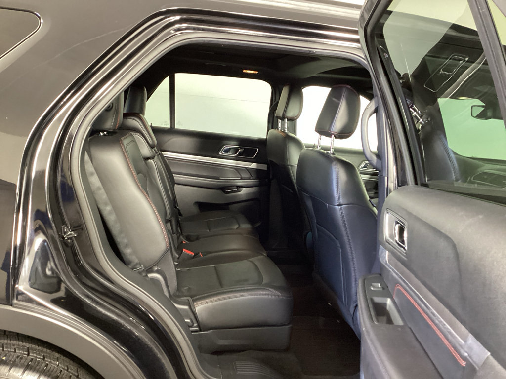 Used 2018 Ford Explorer Sport AWD/4WD image 11