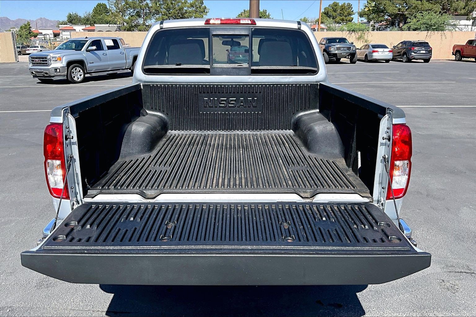 Used 2019 Nissan Frontier SV RWD image 26