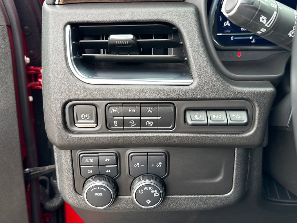 Used 2023 Chevrolet Tahoe High Country image 14