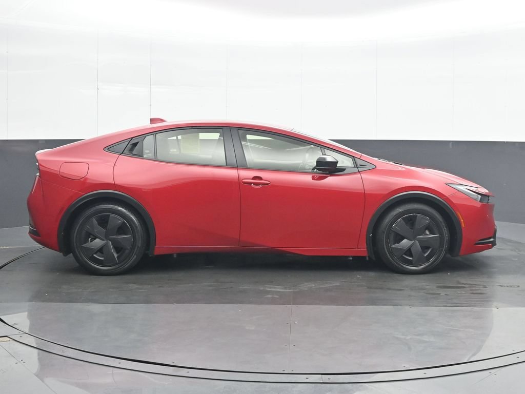 Used 2023 Toyota Prius Prime FWD image 7
