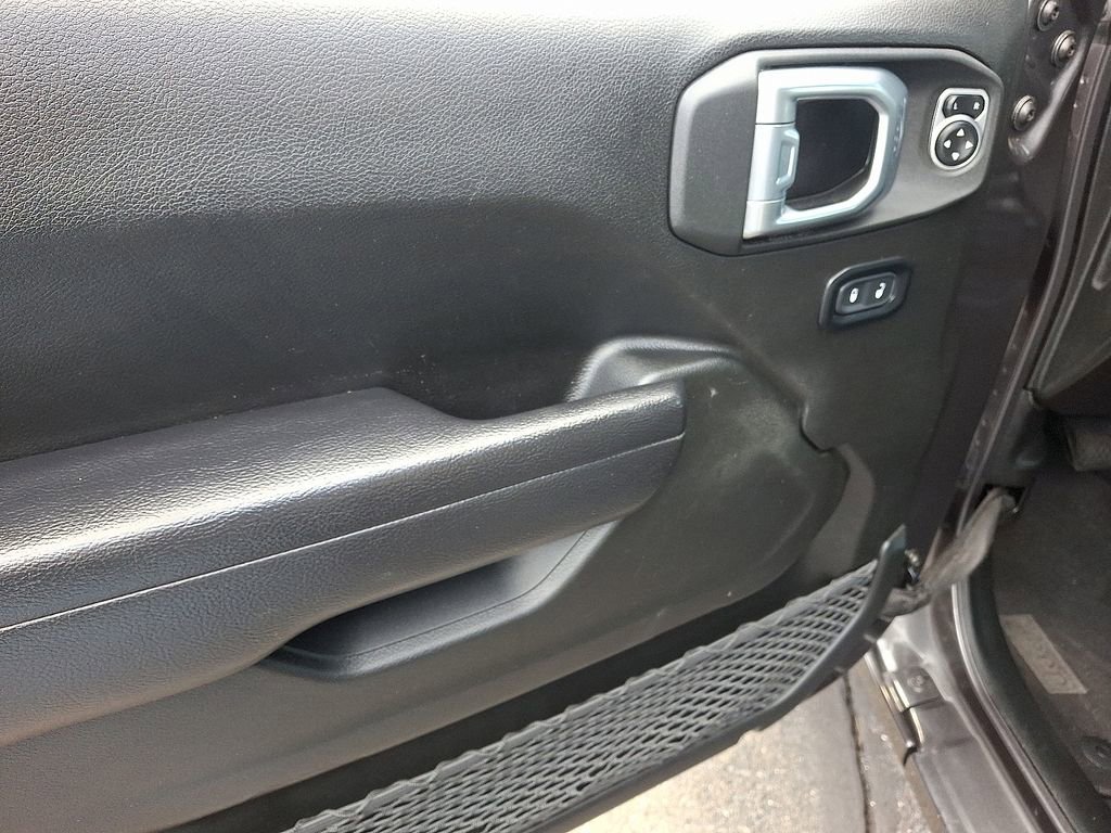 Used 2024 Jeep Wrangler Unlimited w/ Convenience Group image 13