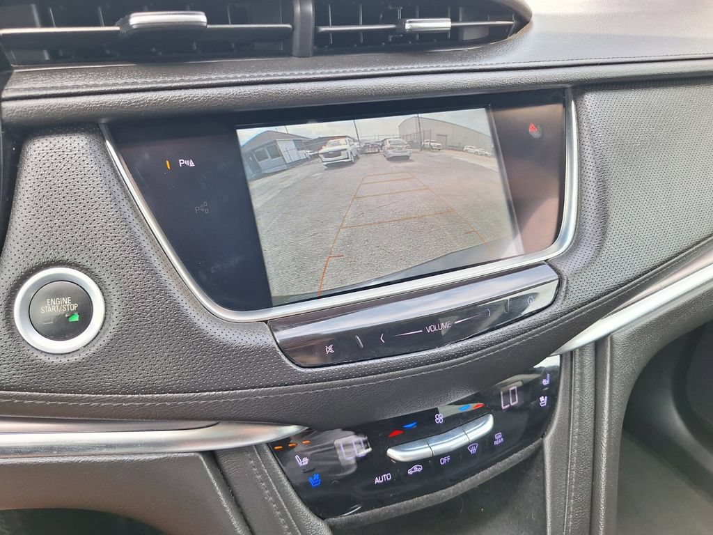 Used 2018 Cadillac XT5 Premium Luxury FWD image 22