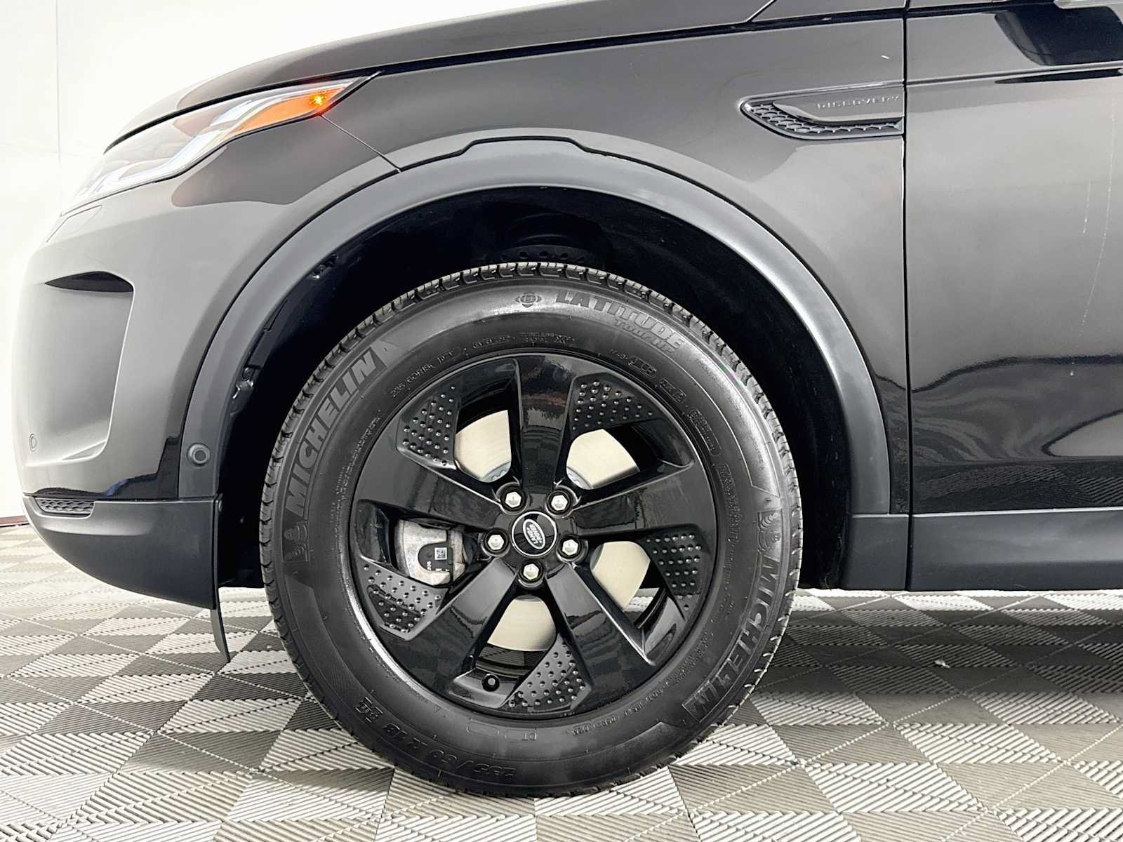 Used 2021 Land Rover Discovery Sport SE AWD/4WD image 25