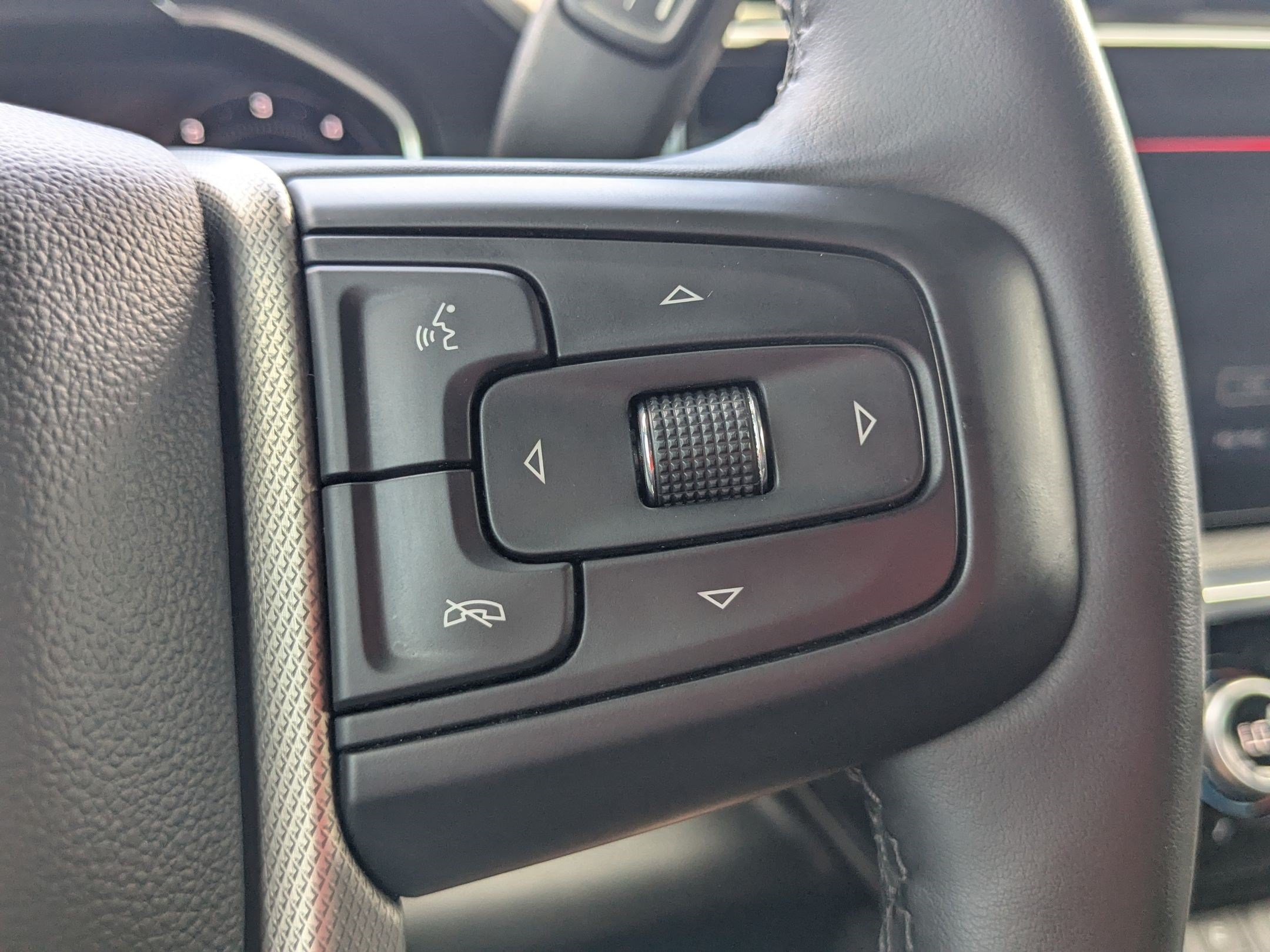 Used 2024 GMC Sierra 3500 Denali w/ Technology Package AWD/4WD image 21