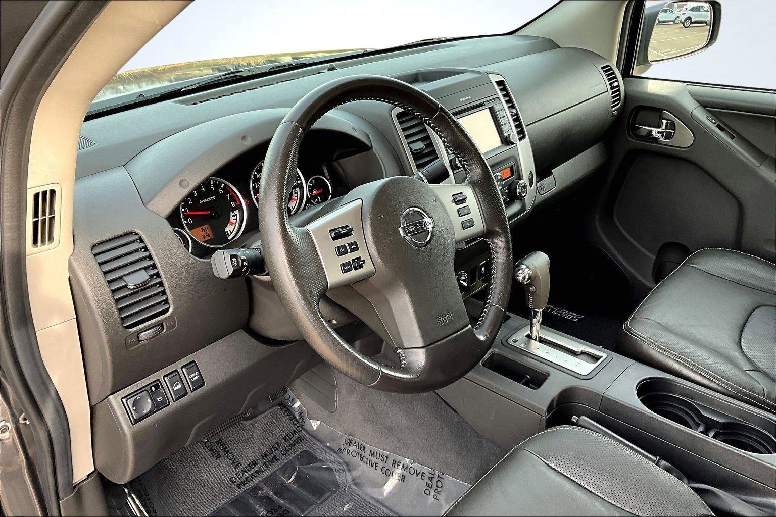Used 2019 Nissan Frontier PRO-4X image 14
