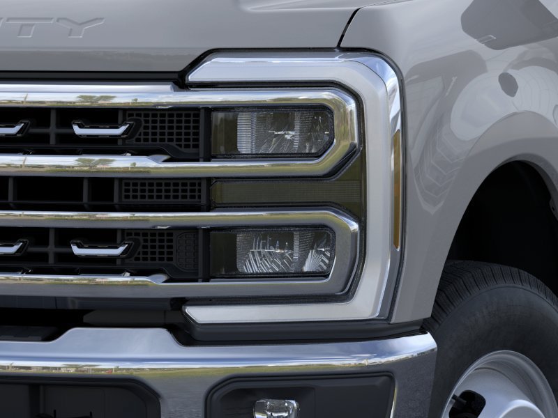 New 2026 Ford F350 XLT w/ XLT Premium Package AWD/4WD image 19