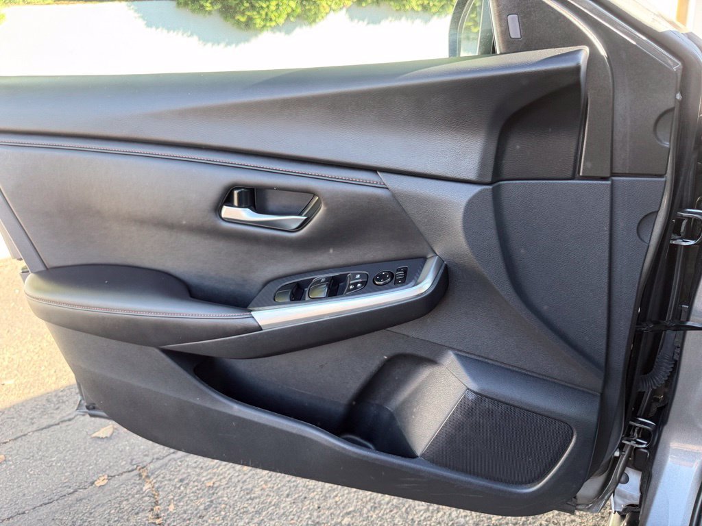 Used 2023 Nissan Sentra SR FWD image 16