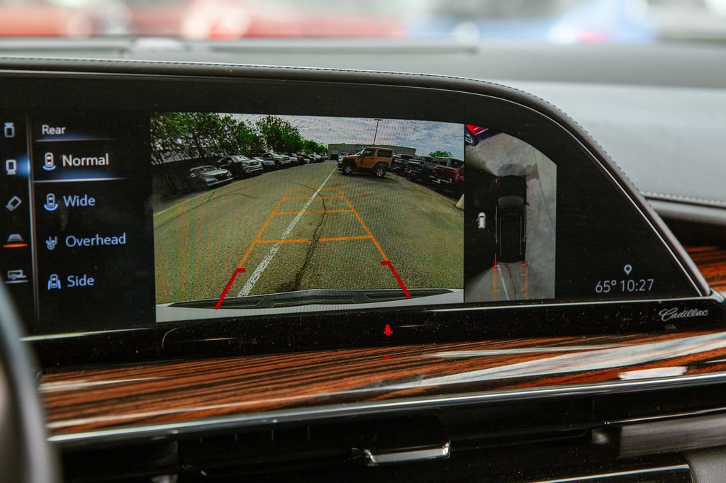 Used 2021 Cadillac Escalade Luxury AWD/4WD image 17