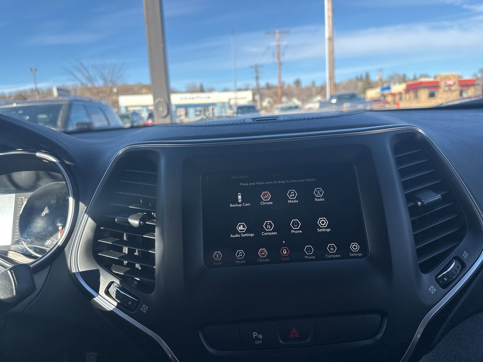 Used 2020 Jeep Cherokee Latitude Plus image 42