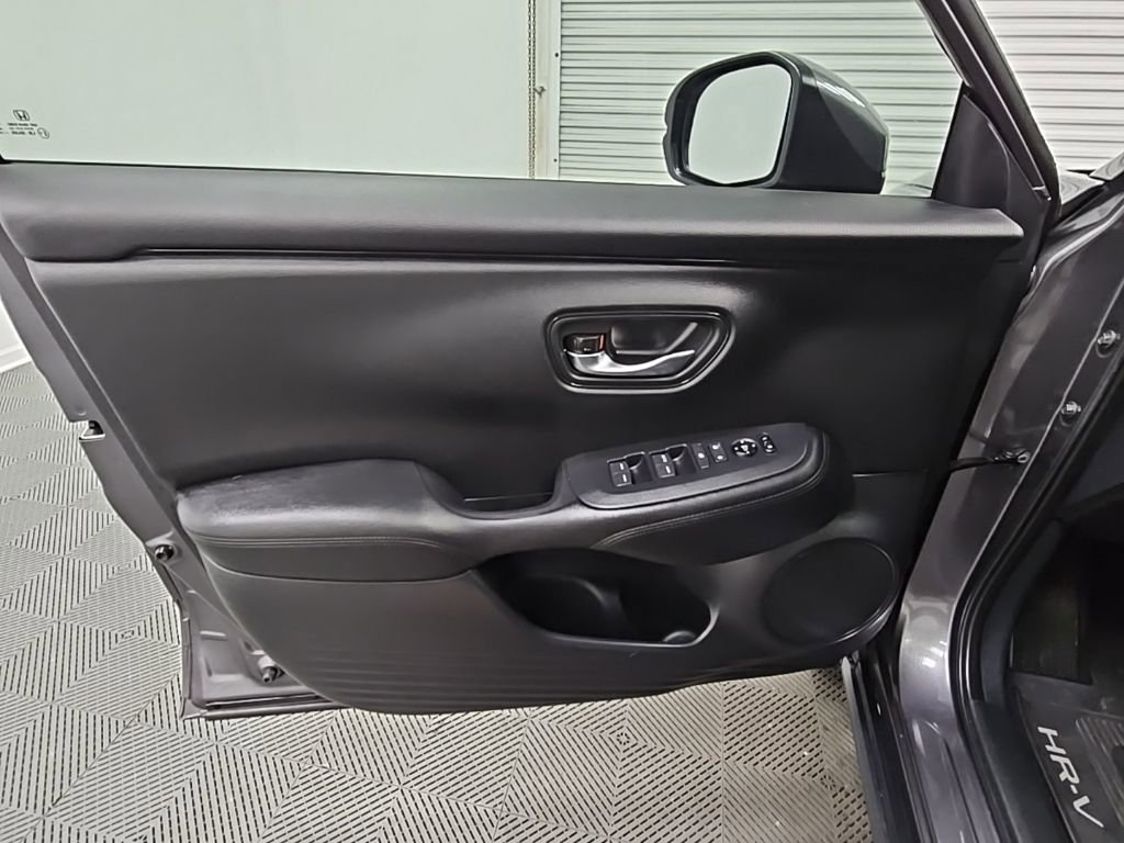 Used 2024 Honda HR-V LX image 27