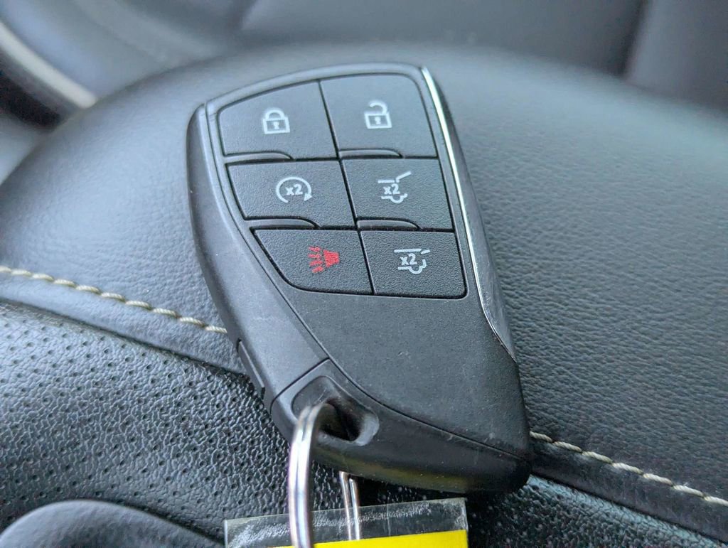 Used 2021 GMC Yukon XL SLT w/ SLT Luxury Plus Package image 33