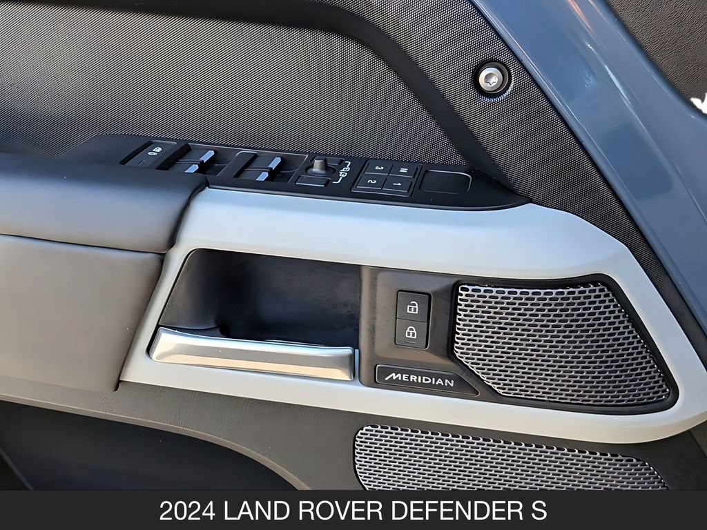Used 2024 Land Rover Defender 110 S AWD/4WD image 22