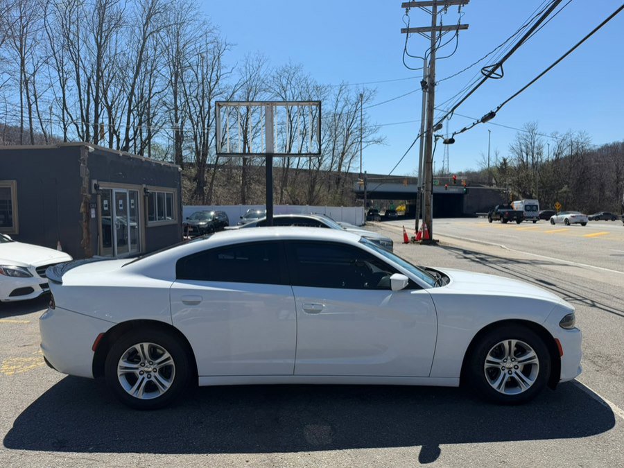 Used 2019 Dodge Charger SXT w/ Leather Interior Group image 13